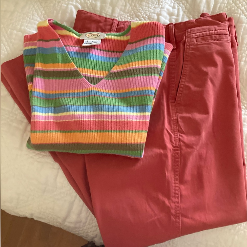 2/10.00 GAP Soft Red Straight Leg Pants